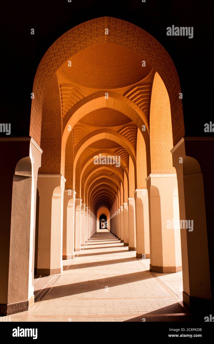 Medina/Arabie Saoudite - 09 mai 2014: Mosquée Abiar Ali, Masjid-u-Shajarah est l'un des nombreux Miqats pour les musulmans en pèlerinage à la Mecque pour umrah Banque D'Images