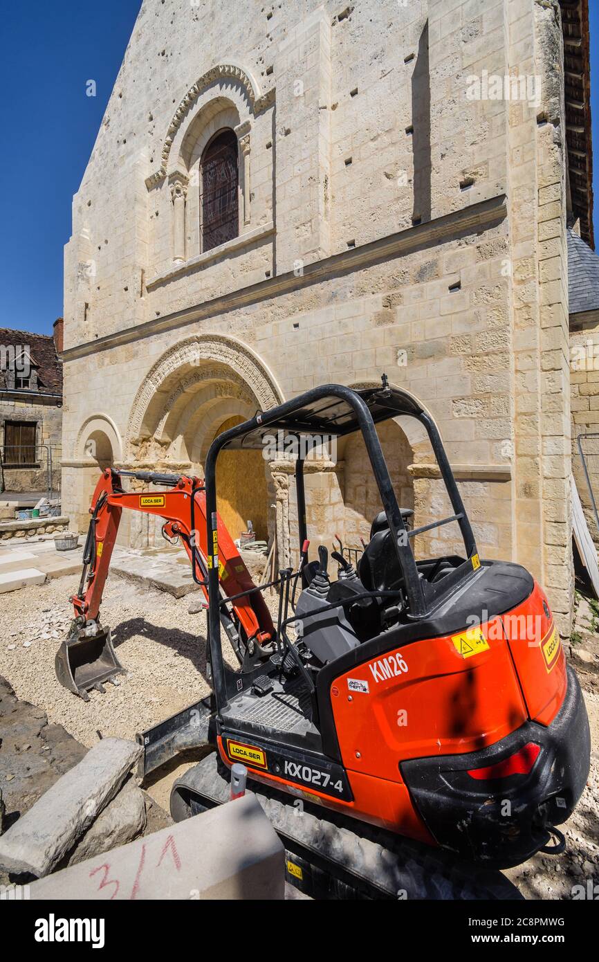 Travaux de rénovation de l'église du village historique - la celle-Guenand, Indre-et-Loire, France. Banque D'Images