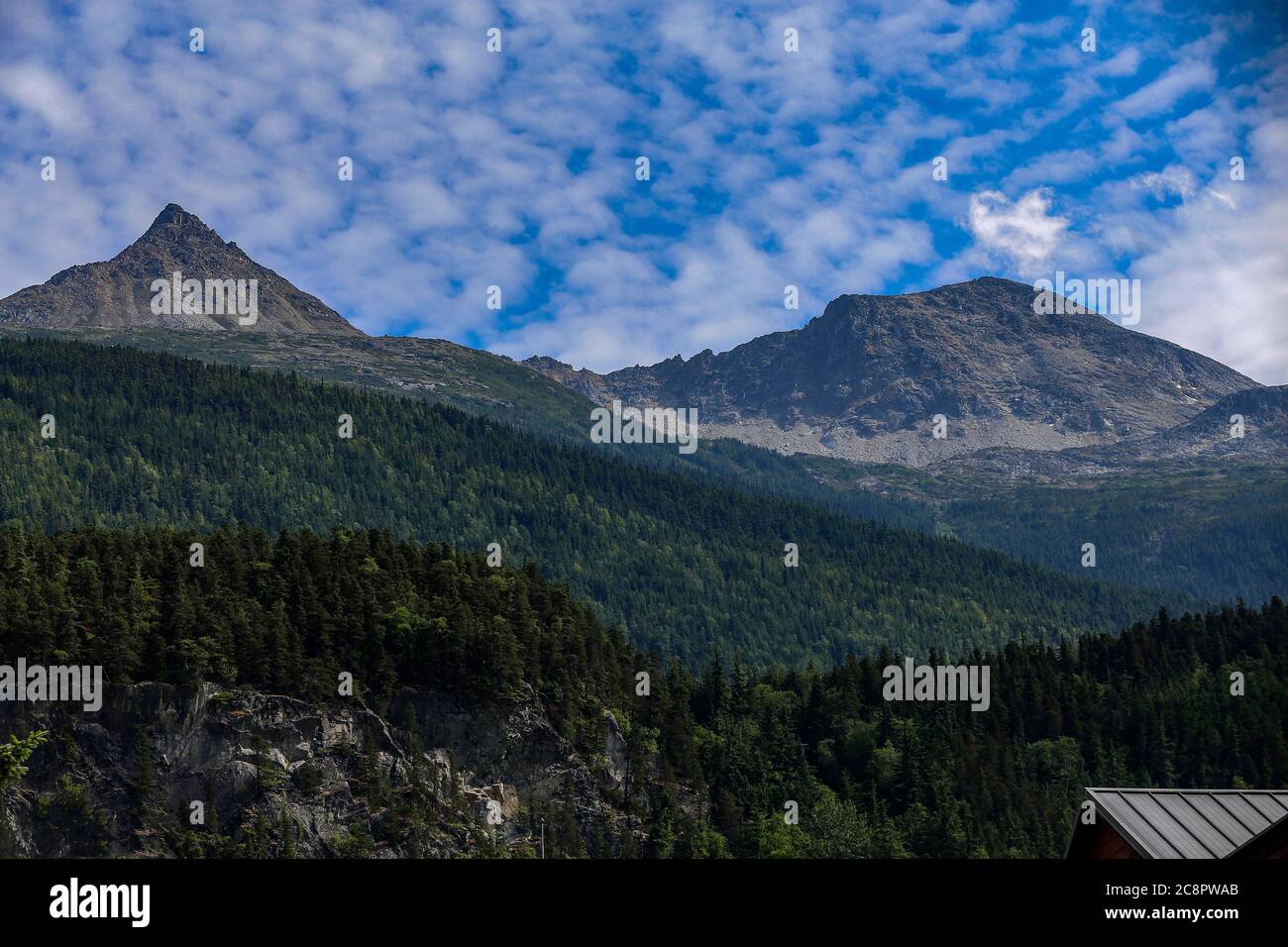 Un sommet de montagne le long du col du Yukon à Skagway Alaska, aux États-Unis Banque D'Images