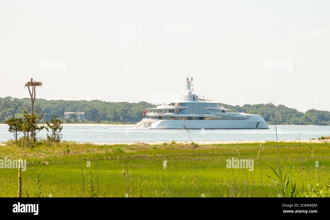Le méga yacht l'Excellence V à Sag Harbor, NY Banque D'Images