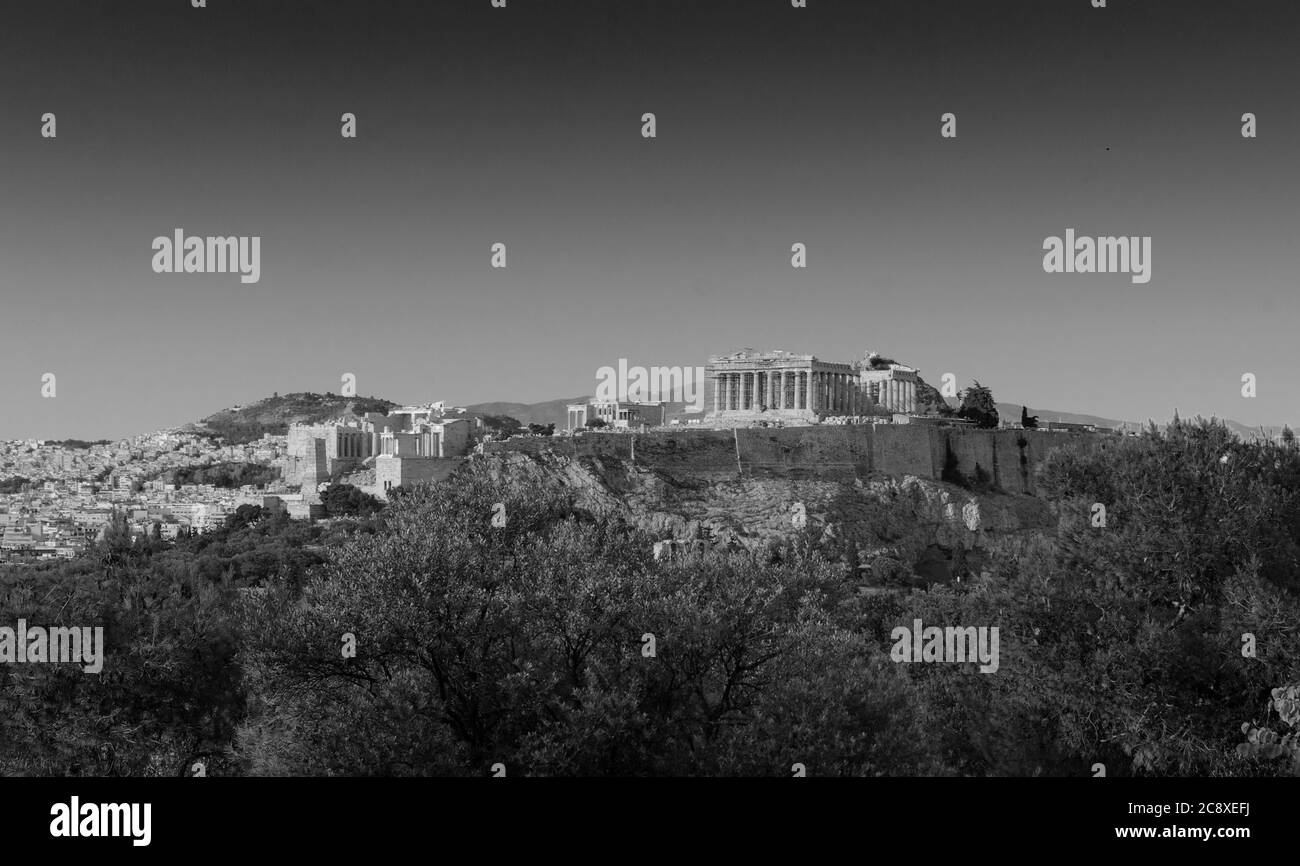 Crépuscule vue générale du Parthénon et de l'Acropole antique d'Athènes Grèce de Thissio - photo: Geopix Banque D'Images