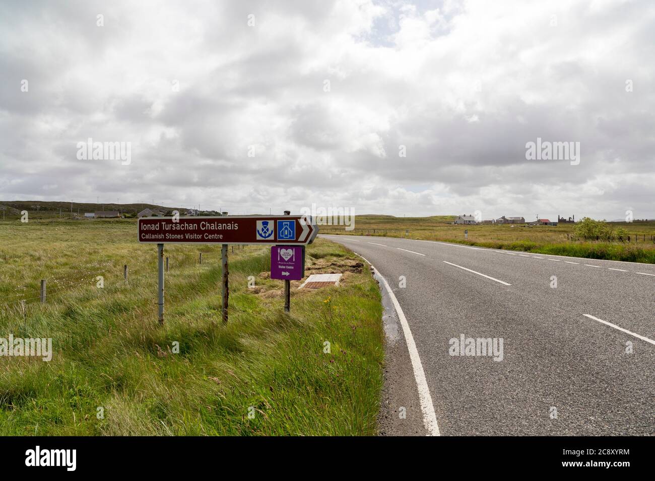 Route touristique panneau vers le centre d'accueil de Callanish, Callanish, île de Lewis, îles occidentales, Hébrides extérieures, Écosse, Royaume-Uni Banque D'Images