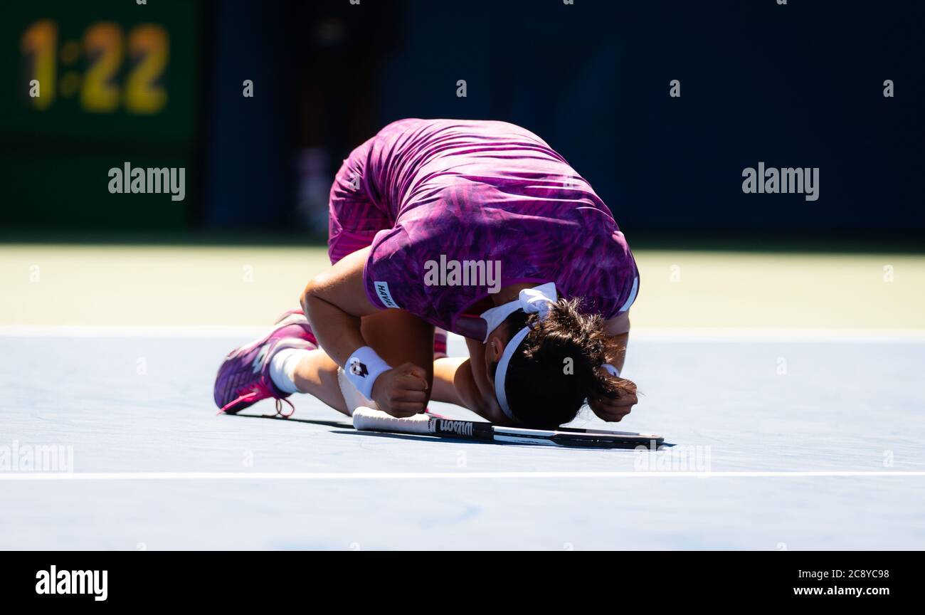 On Jabeur de Tunisie en action lors de son troisième tour de match au tournoi de tennis américain Open Grand Chelem 2019 Banque D'Images