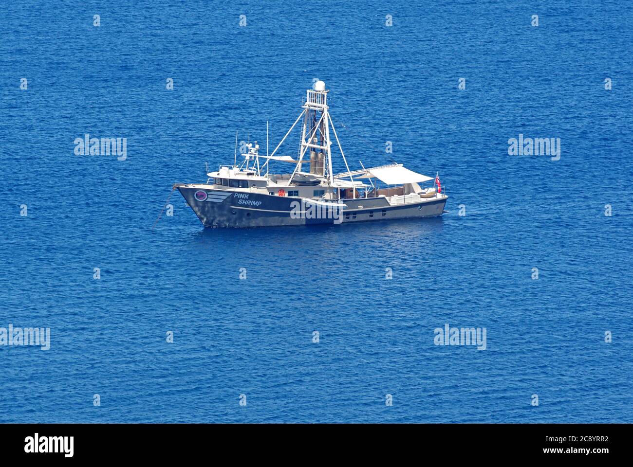 Palaos, Sardaigne, Italie. Bateaux à l'ancre devant Sciumara bach Banque D'Images
