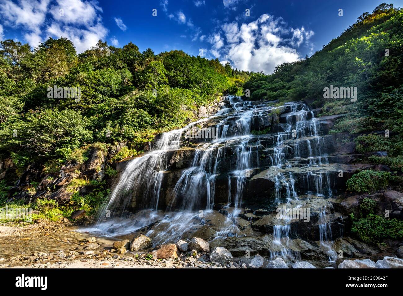 Maison En Pierre Et Bois Avec Une Merveilleuse Nature De La Region De La Mer Noire De Turquie Photo Stock Alamy