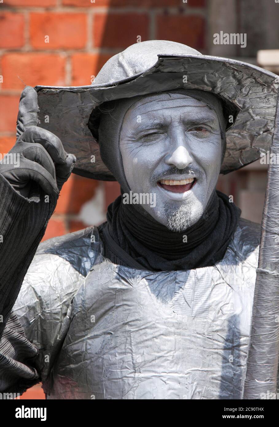 Artiste de rue de statue humaine, Weymouth, Dorset, Angleterre, Royaume-Uni Banque D'Images
