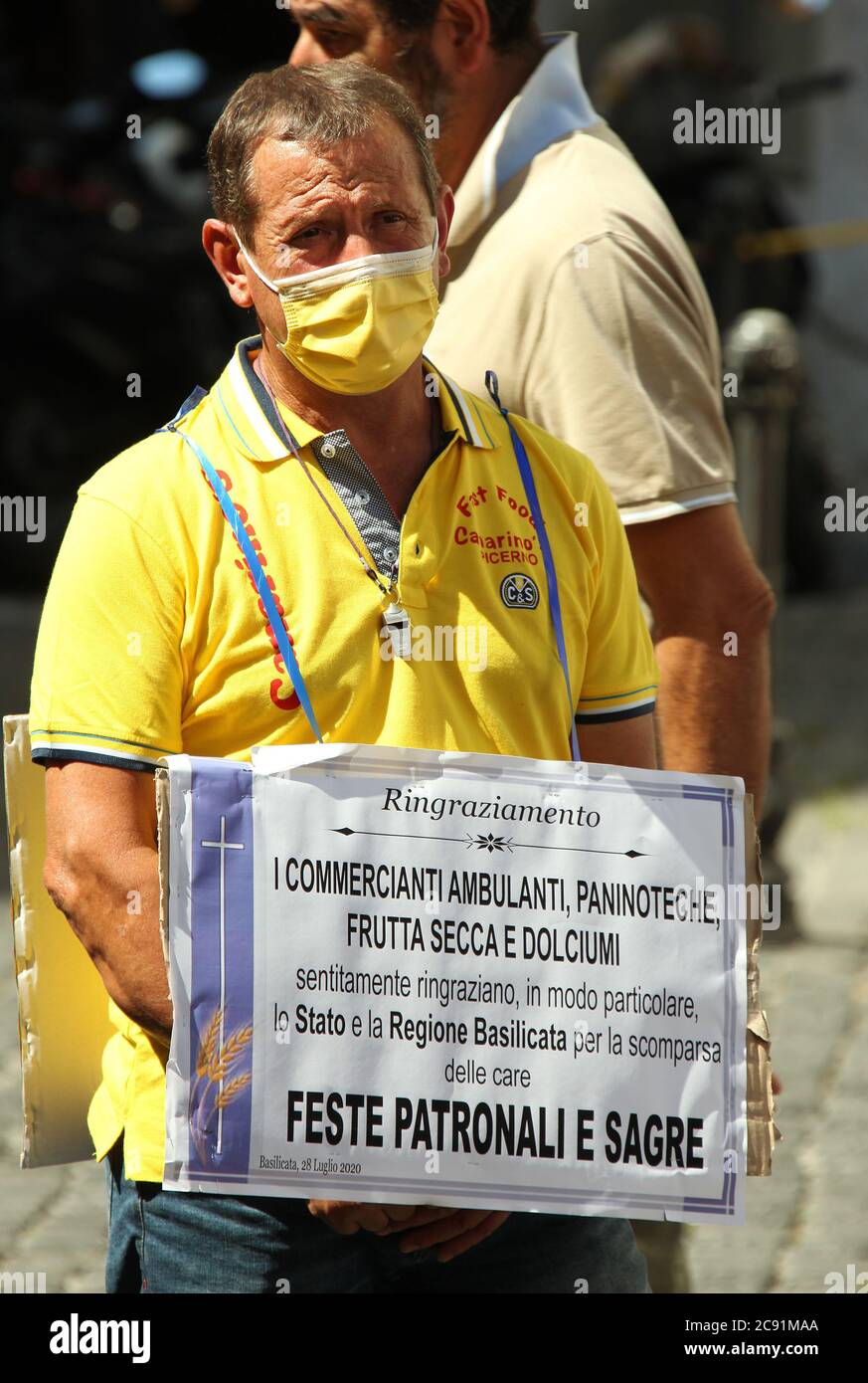 Rome, Italie. 28 juillet 2020. Rome, protestation des vendeurs de rue, foires, pour l'échec de la réalisation de foires, festivals et festivals provinciaux en raison des restrictions dues à Covid 19 en photo: Crédit: Agence de photo indépendante/Alamy Live News Banque D'Images