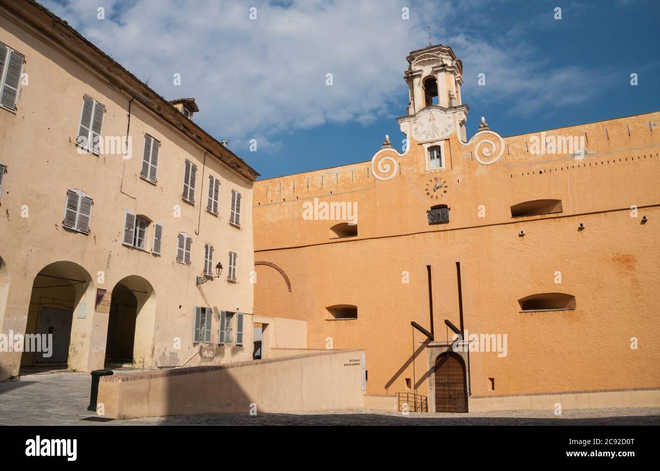 Bastia, Corse, France Mars 4 2012: Le musée d'histoire de Bastia est situé dans l'ancien palais des gouverneurs. Il contient des collections d'art populaire Banque D'Images