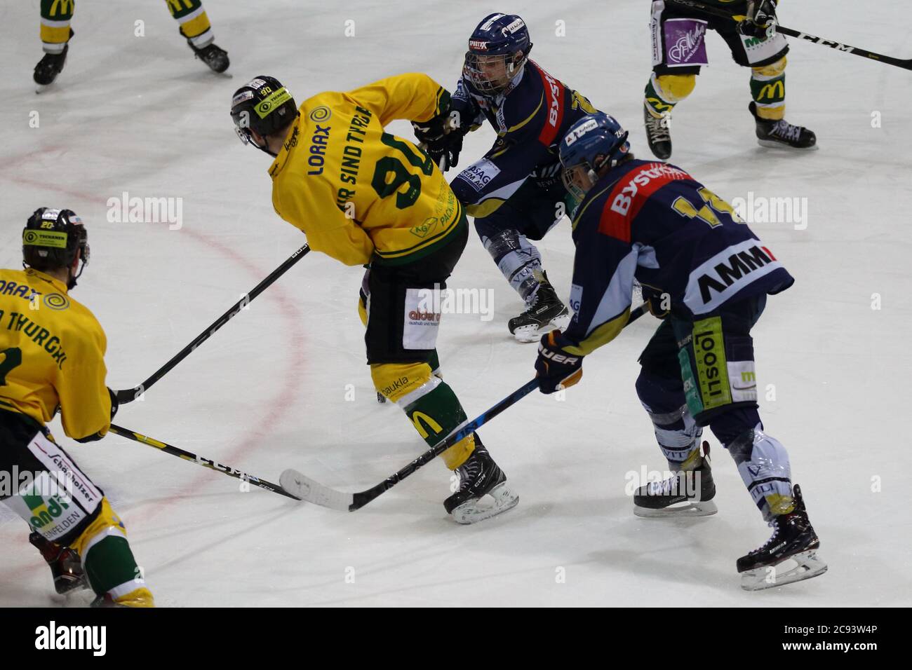 Langenthal, Kanton Berne (BE)/ Suisse - décembre 16 2018: Jeu de hockey sur glace de l'équipe élite B de SC Langenthal aigainst HCT jeunes Lions Banque D'Images