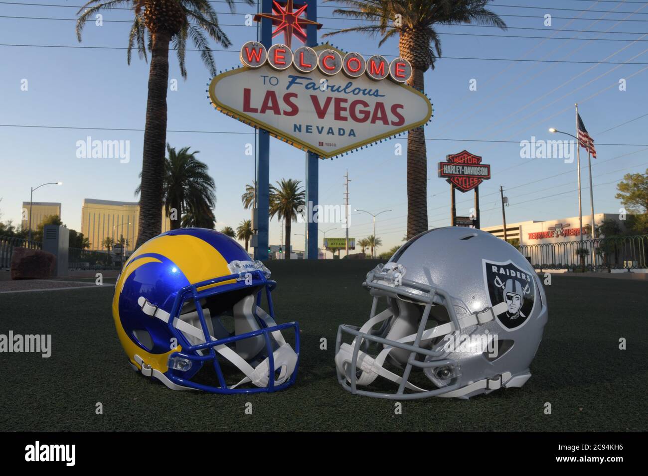 Mini Casque Las Vegas Raiders Personnalisé Avec Visière - Neuf, Taille Unique
