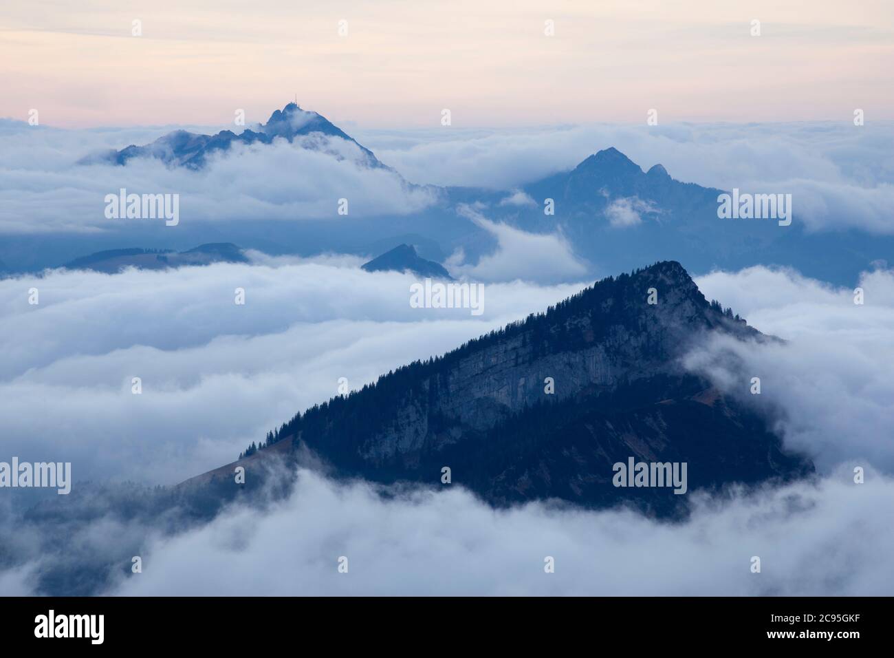 Géographie / Voyage, Allemagne, Bavière, Alpes de Chiemgau, vue de Geigelstein (pic) vers le Wendelst, Additional-Rights-Clearance-Info-not-available Banque D'Images