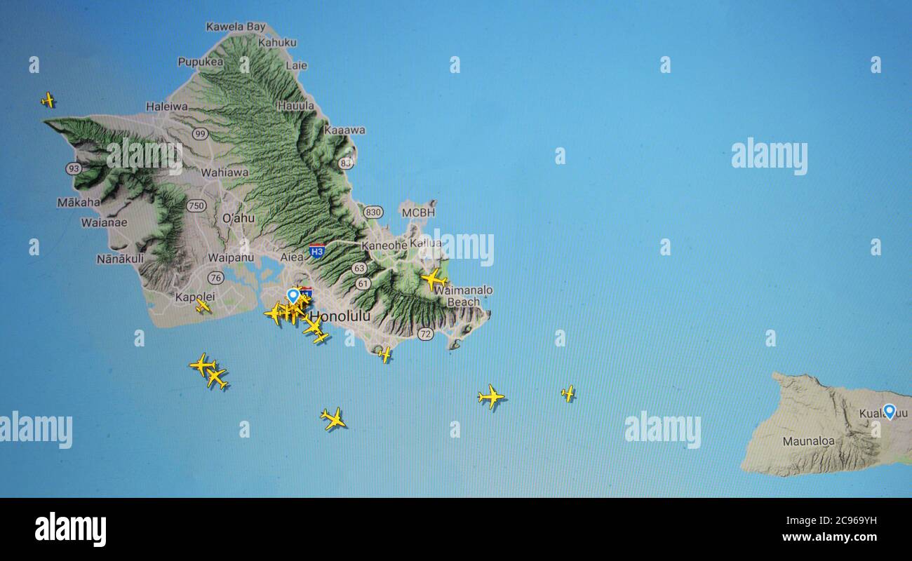 Trafic aérien au-dessus de l'aéroport d'Honolulu, Oahu, Hawaii, (29 juillet 2020, UTC 21.28) sur Internet avec le site Flightracar 24, pendant la pandémie du coronavirus Banque D'Images