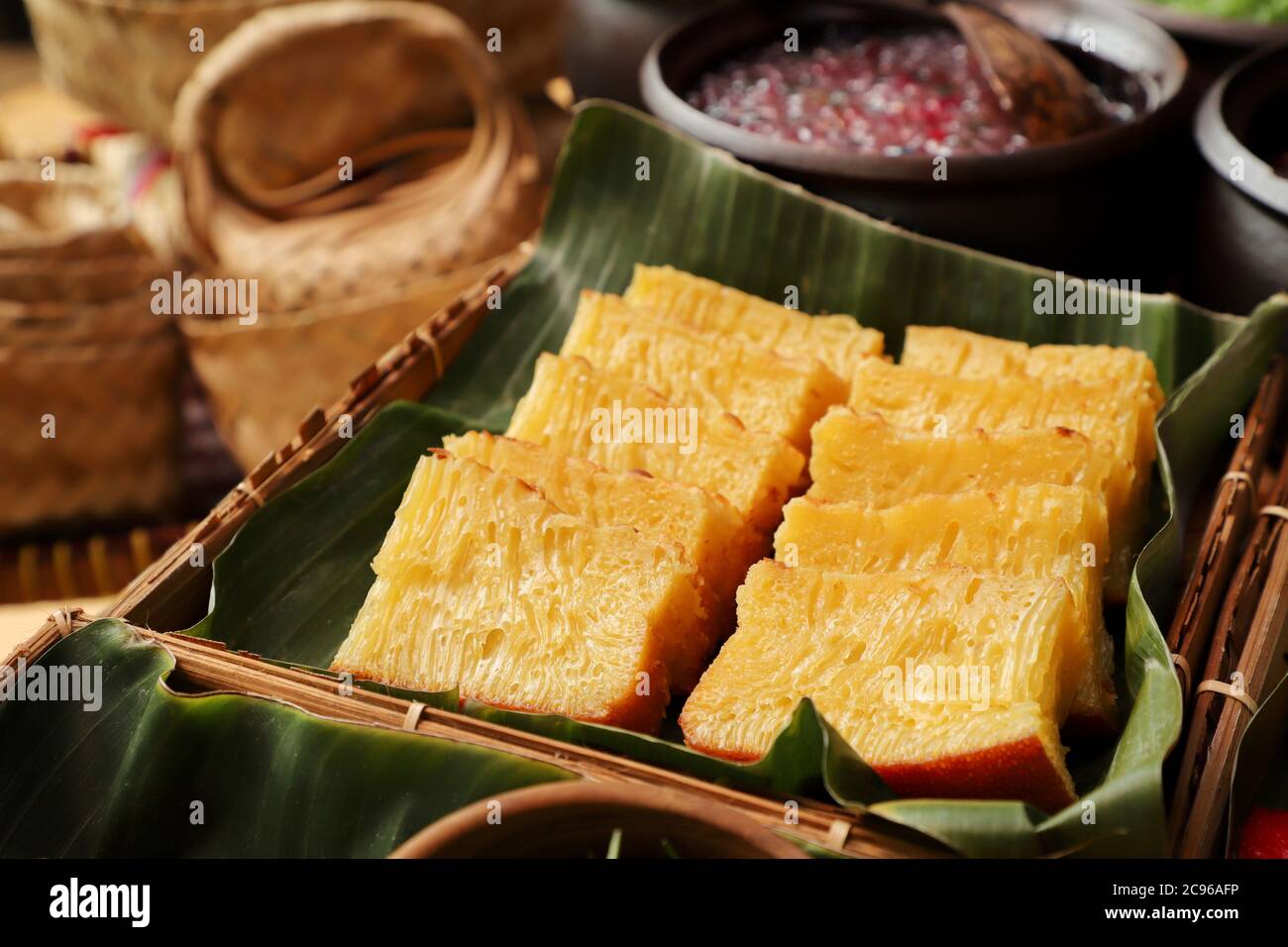 Bika Ambon Le Gateau Au Lait De Tapioca Et De Noix De Coco De Medan Au Nord De Sumatra Photo Stock Alamy