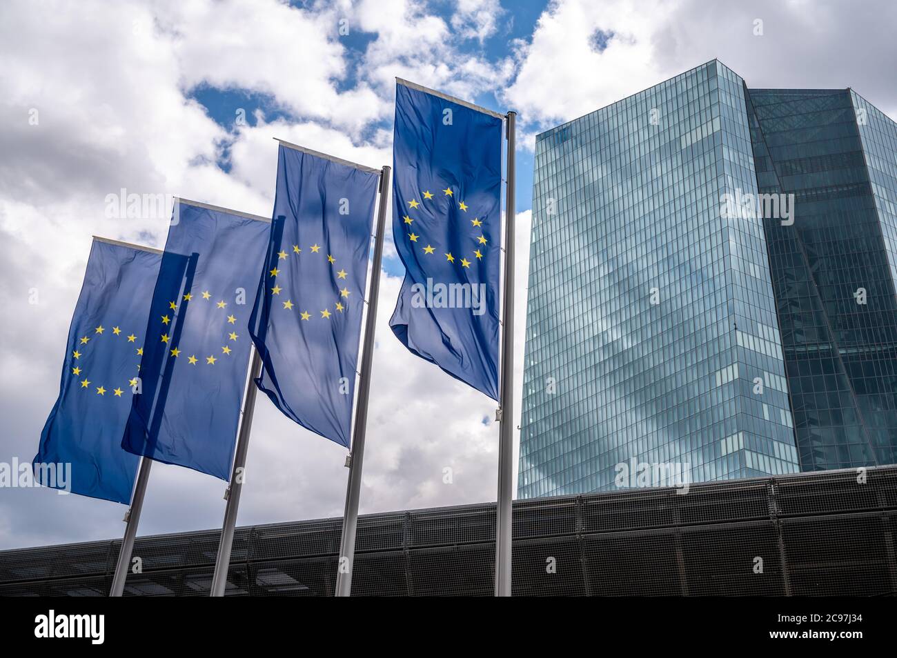 Banque centrale européenne, bâtiment principal à Francfort, en Allemagne, sur les rives du main Banque D'Images