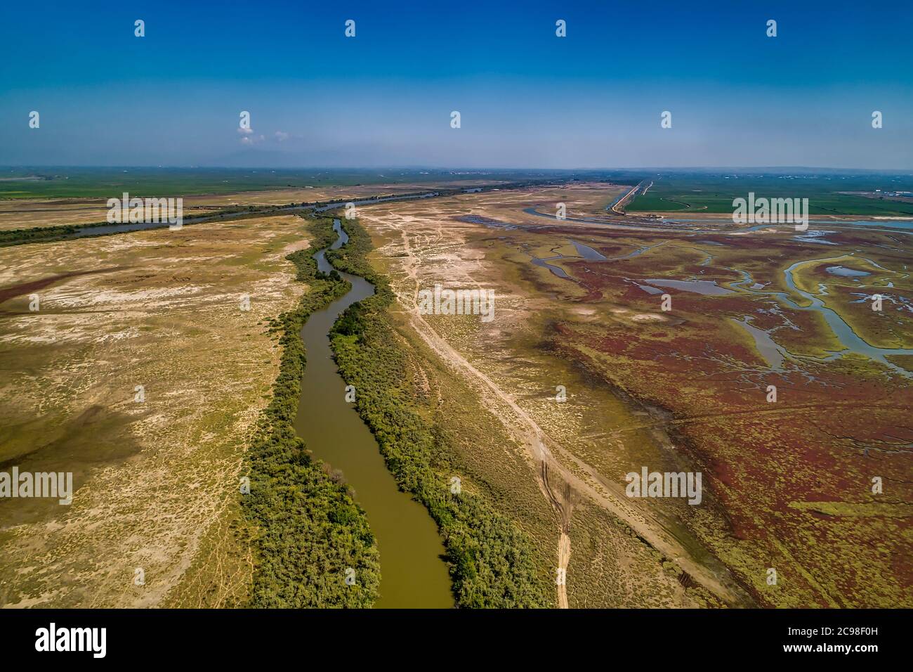 Vue aérienne du delta de la rivière Axios, dans le nord de la Grèce Banque D'Images