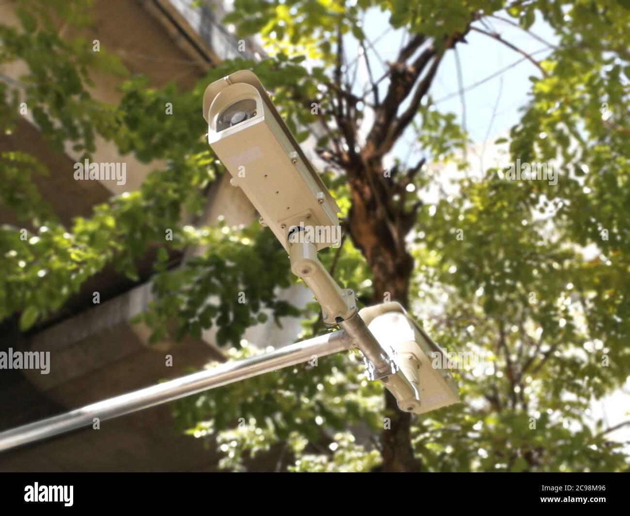 CCTV sur la rue - caméra Web pour la sécurité activée rue Banque D'Images