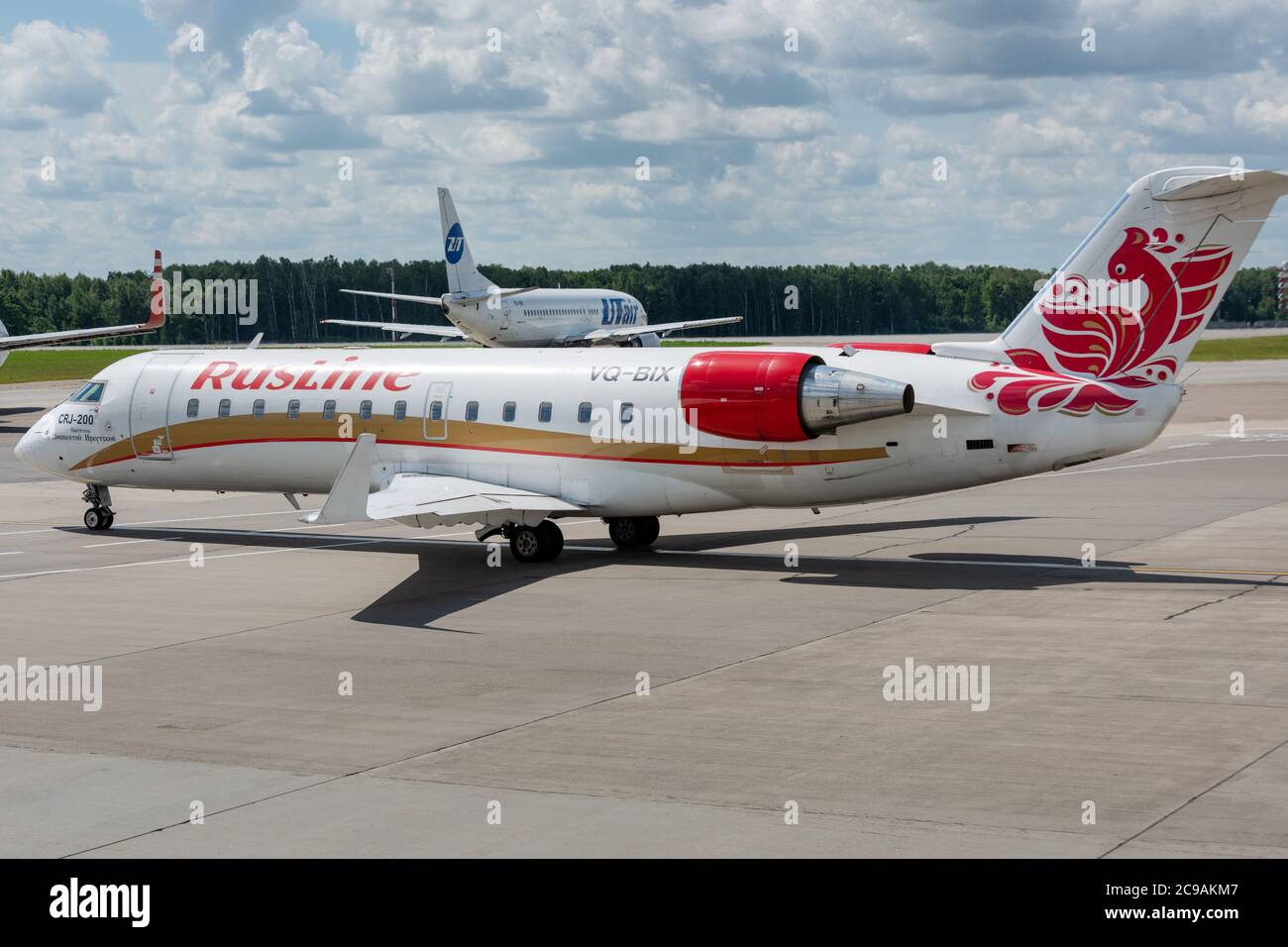 2 Juillet 2019, Moscou, Russie. Avion Bombardier CRJ-200 Rusline à l'aéroport de Vnukovo à Moscou. Banque D'Images