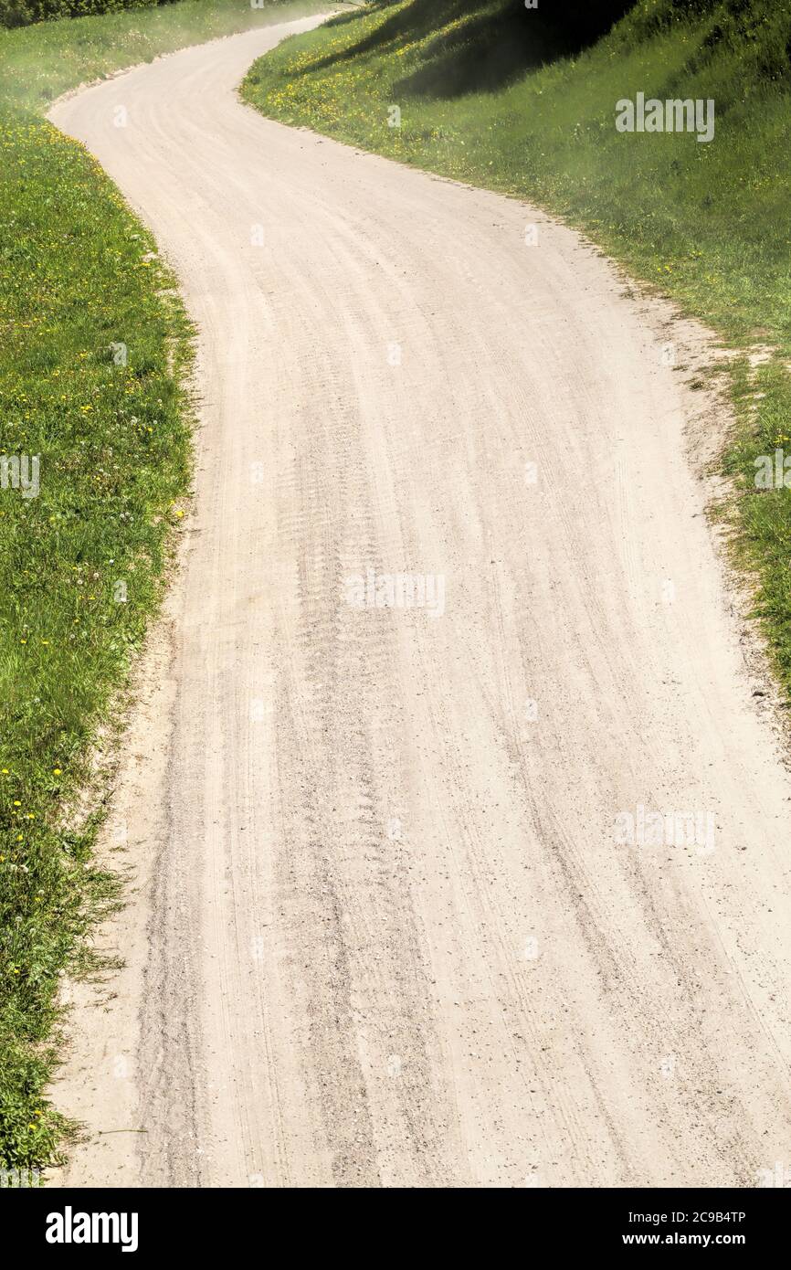 partie d'une route de sable dans la campagne Banque D'Images