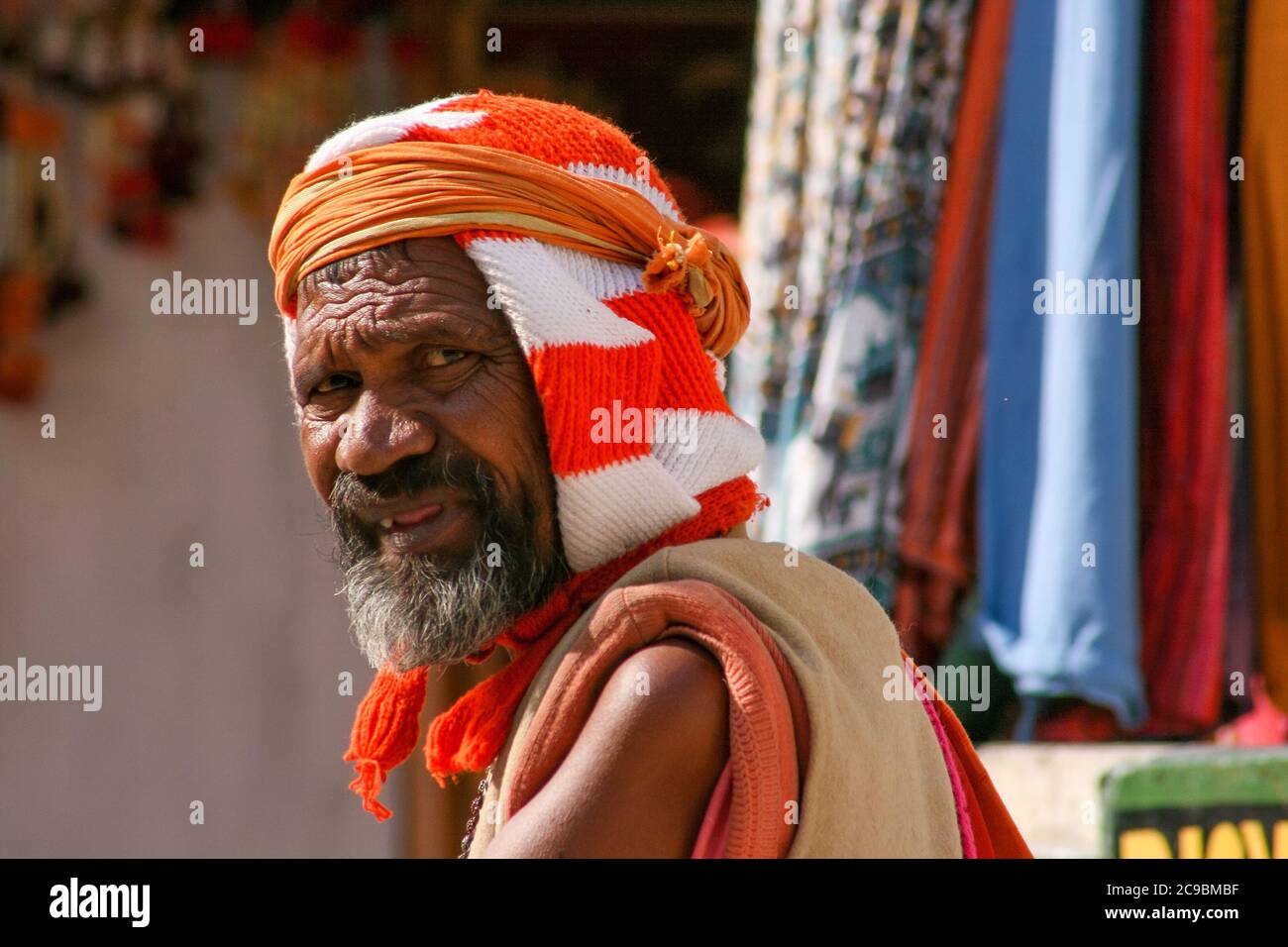 Sadhus dans l'himalaya. Rishikesh et Haridwar sont des destinations touristiques populaires appelées villes à deux patrimoines Banque D'Images