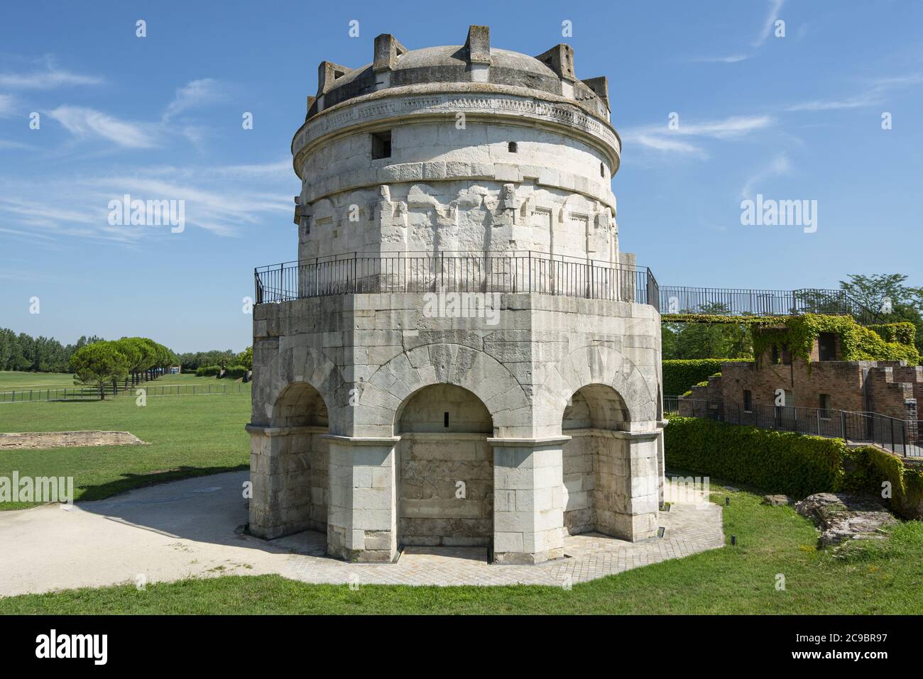 Vue extérieure du mausolée de Théodoric à Ravenne, Italie Banque D'Images
