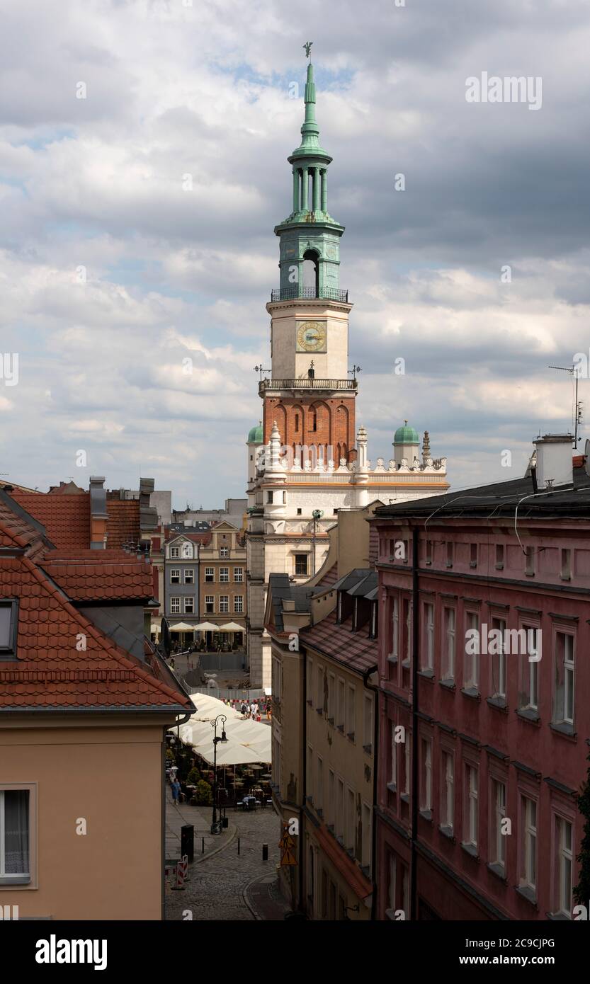 Poznan/Posen, Alter Markt mit Alten Rathaus, Blick vom Königsschloß Banque D'Images