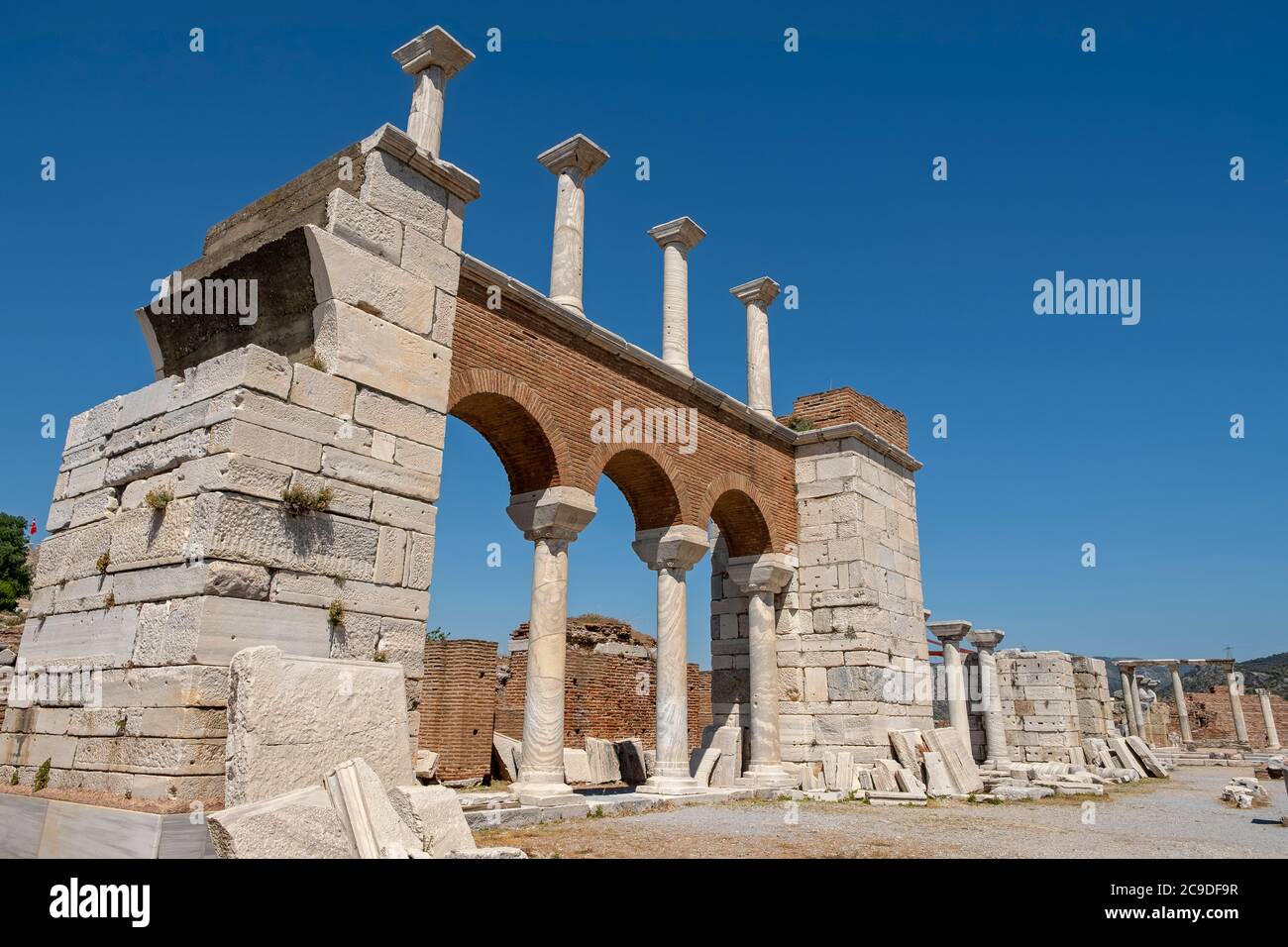 Ruines de la basilique de Saint John's dans la ville de Selcuk Ephesus près des célèbres ruines en Turquie. Il est dit que Jean l'évangéliste a été enterré ici Banque D'Images