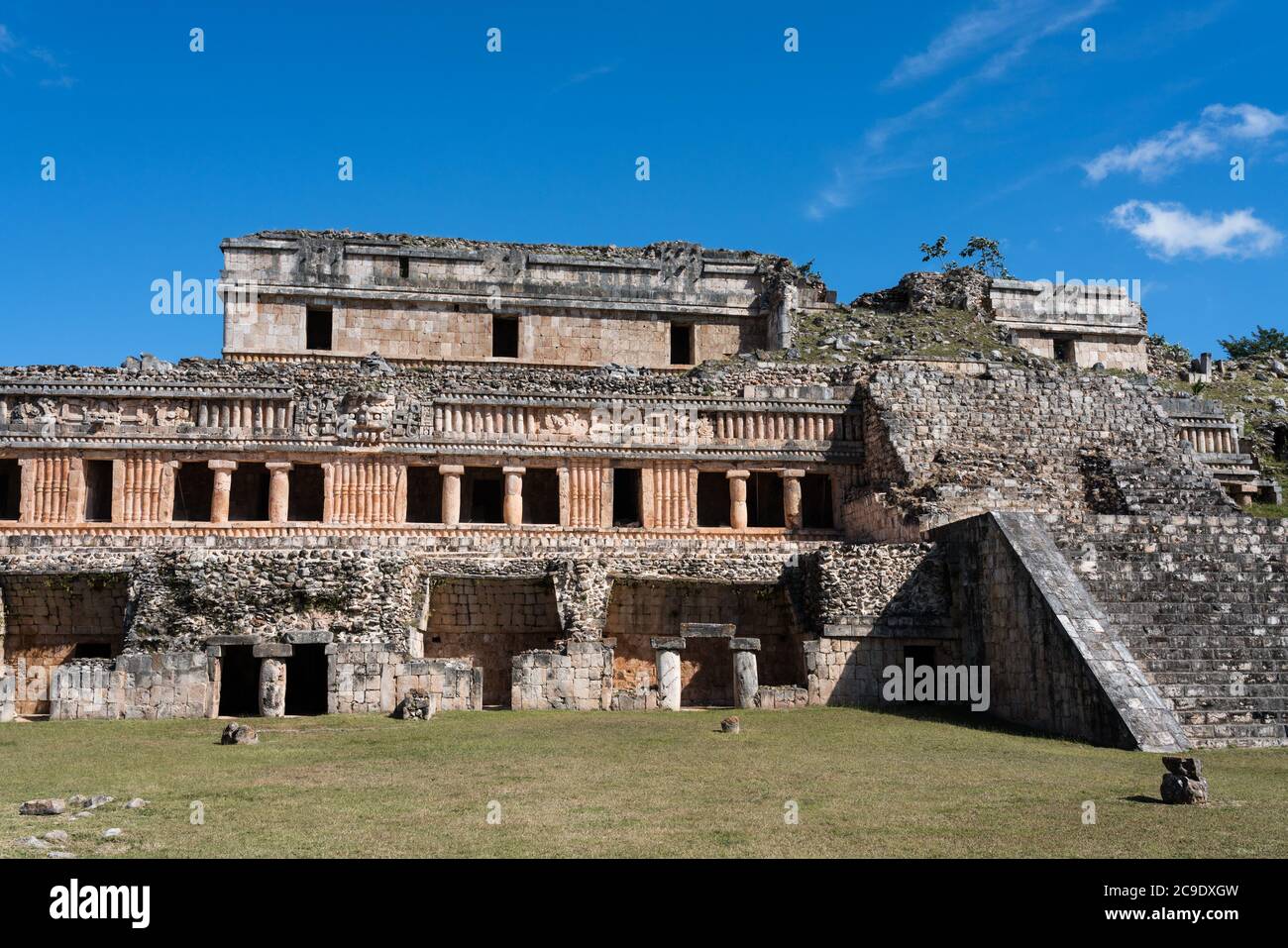 Les ruines de la ville maya de Sayil font partie du Centre du patrimoine mondial de l'UNESCO de la ville préhispanique d'Uxmal, à Yucatan, au Mexique. Banque D'Images