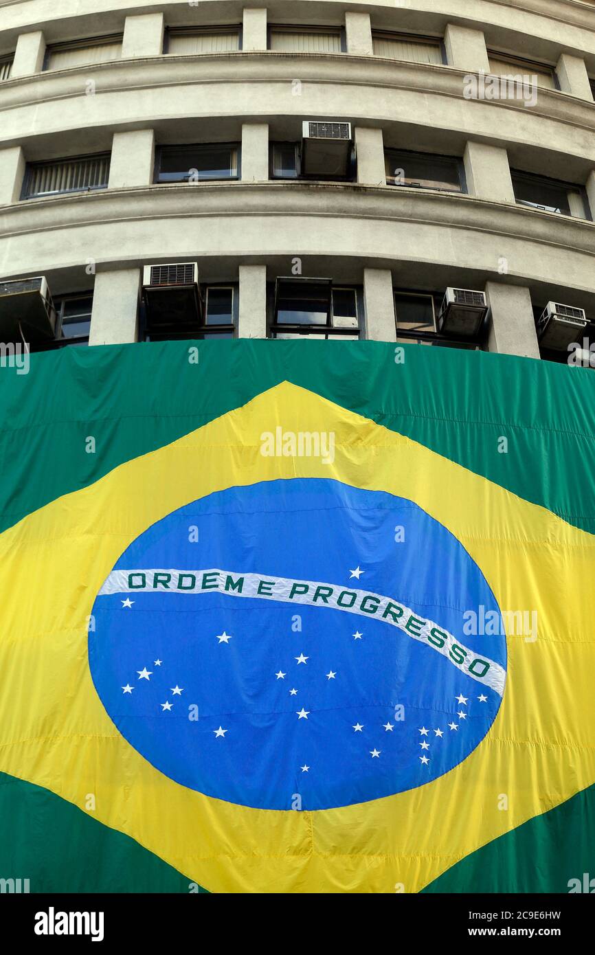 Gros plan du drapeau brésilien, symbole national du Brésil Banque D'Images