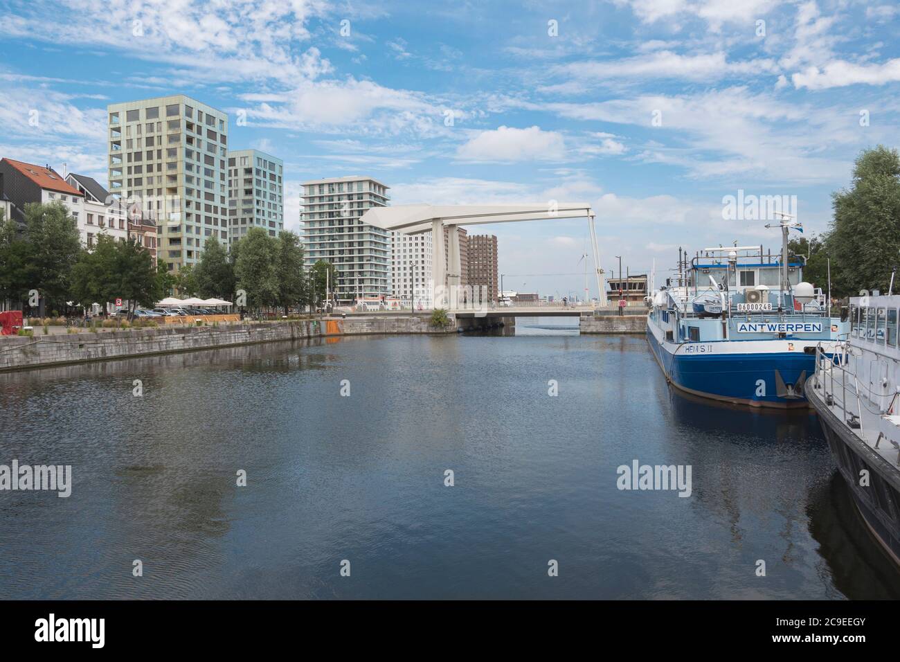 Anvers, Belgique, le 19 juillet 2020, le London Bridge est un pont situé dans la zone portuaire, sur la rive droite de l'Escaut Banque D'Images