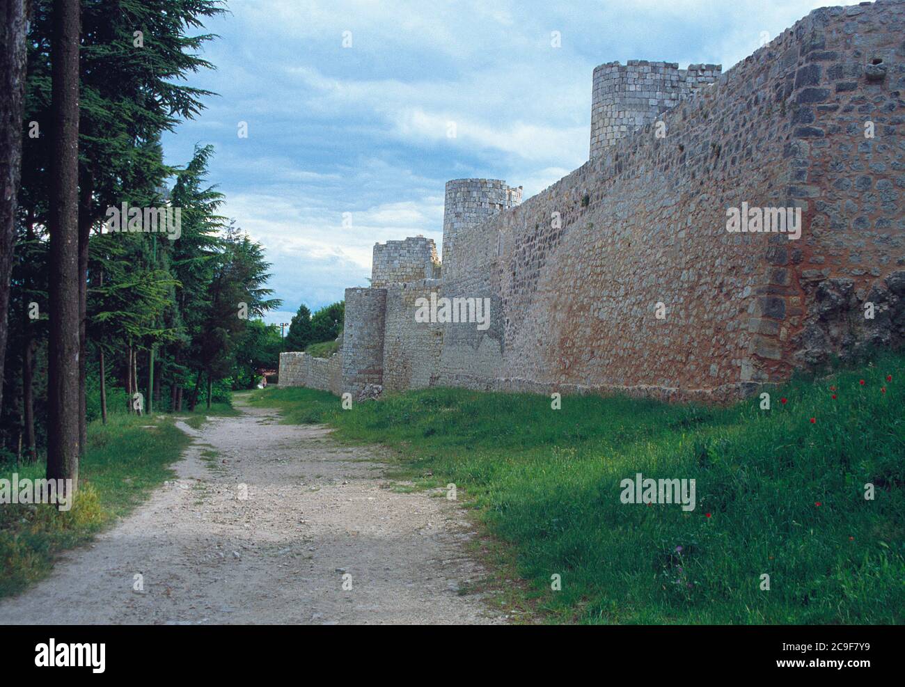 Remparts de la ville et château. Burgos, Espagne. Banque D'Images