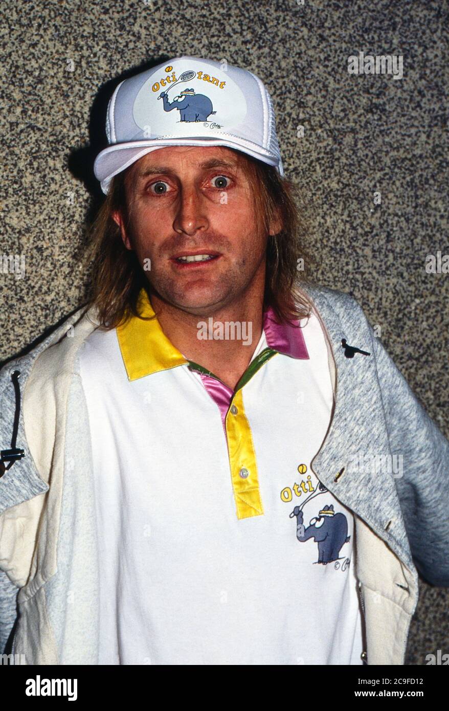 Tennis Gala zugunsten der Tore-Meinecke-Stiftung auf dem Rothebaum à Hambourg, Allemagne 1990, Gaststar: Otto Waalkes Banque D'Images