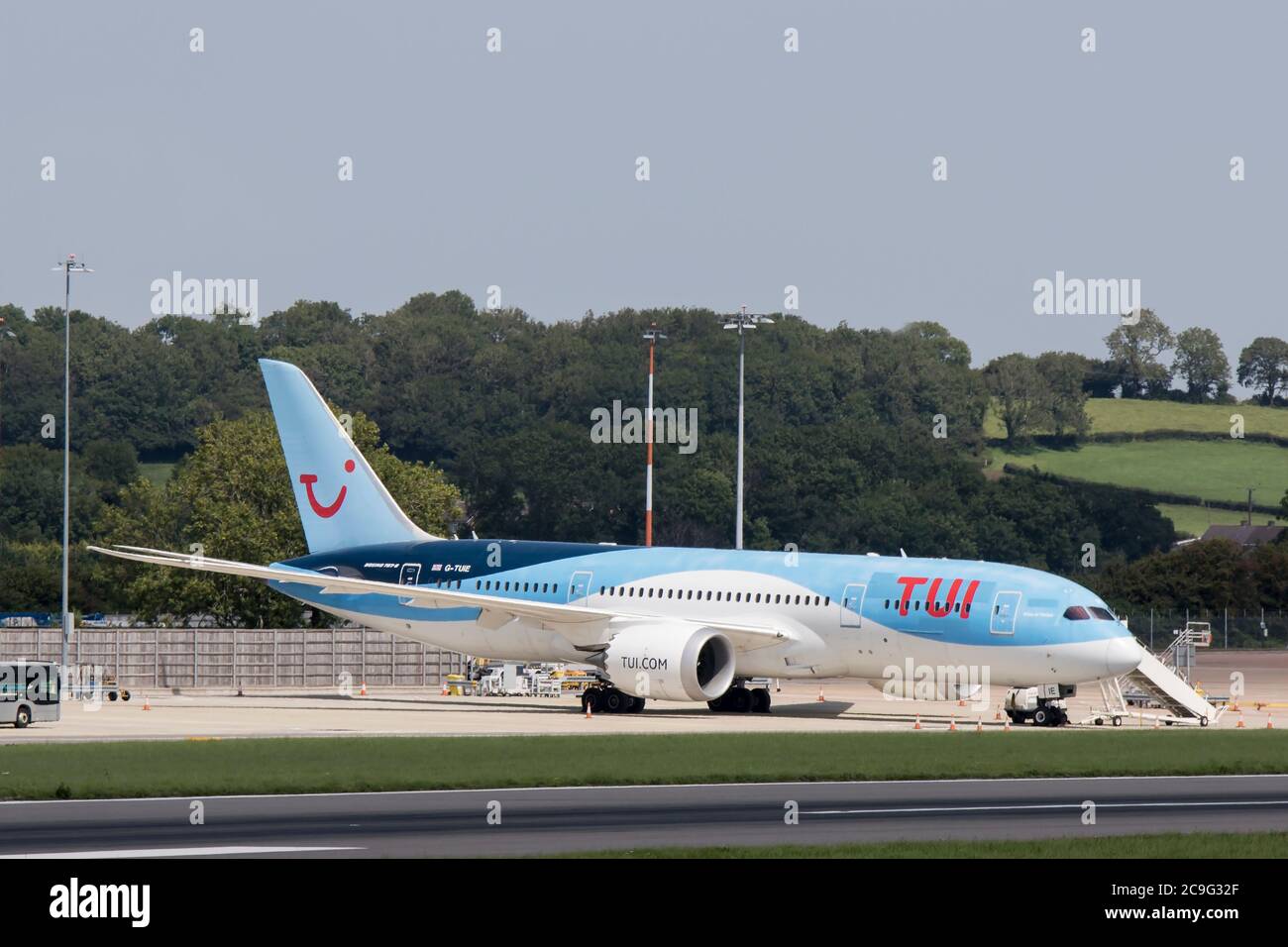 G-TUIE Boeing 787-8 Dreamliner de TUI Airlines à l'aéroport international de Bristol le 31 juillet 2020 Banque D'Images