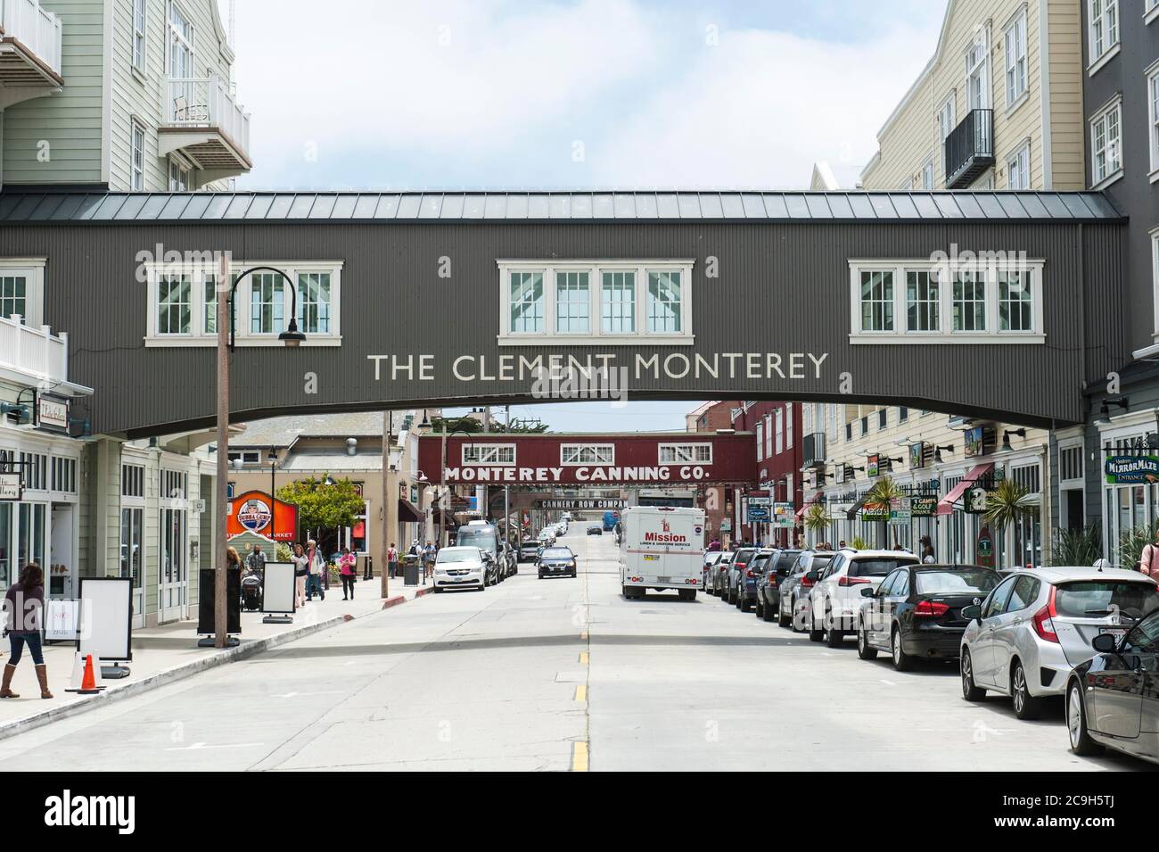 Usines de poissons historiques, lettrage du Clément Monterey, Cannery Row, Sardine Road, Monterey, Californie, États-Unis Banque D'Images