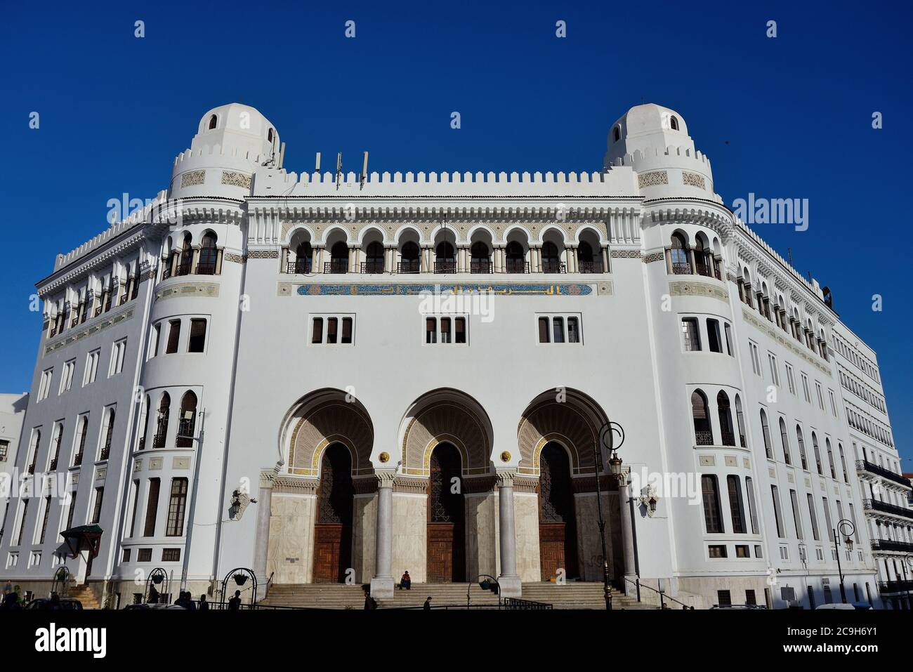 ALGER, CAPITALE DE L'ALGÉRIE, AFRIQUE DU NORD. ARCHITECTURE COLONIALE ART DÉCO Banque D'Images