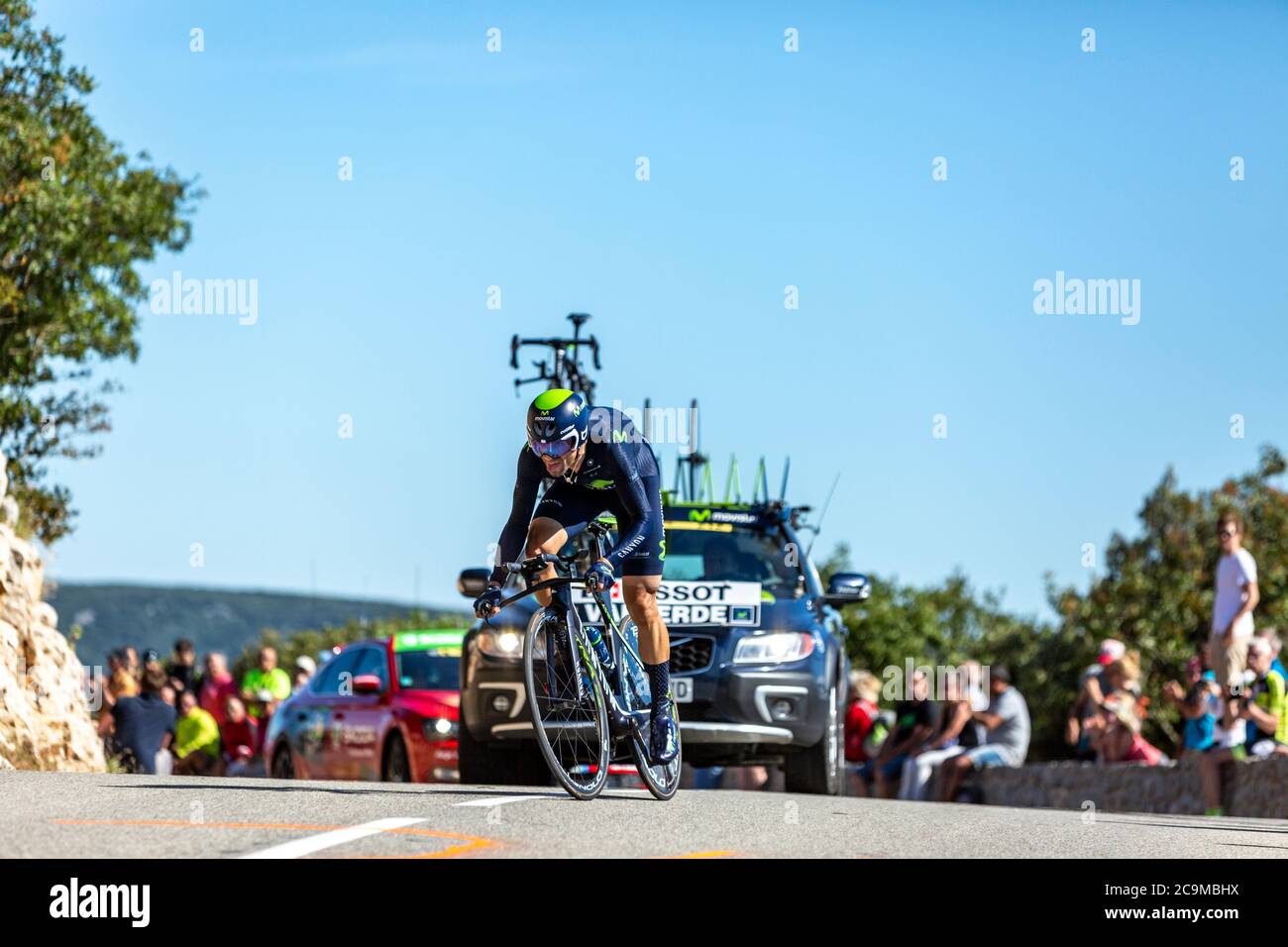 Col du serre de Tourre, France - juillet 15,2016 : le cycliste espagnol Alejandro Valverde de Movistar Team à cheval pendant une étape individuelle d'essai Banque D'Images