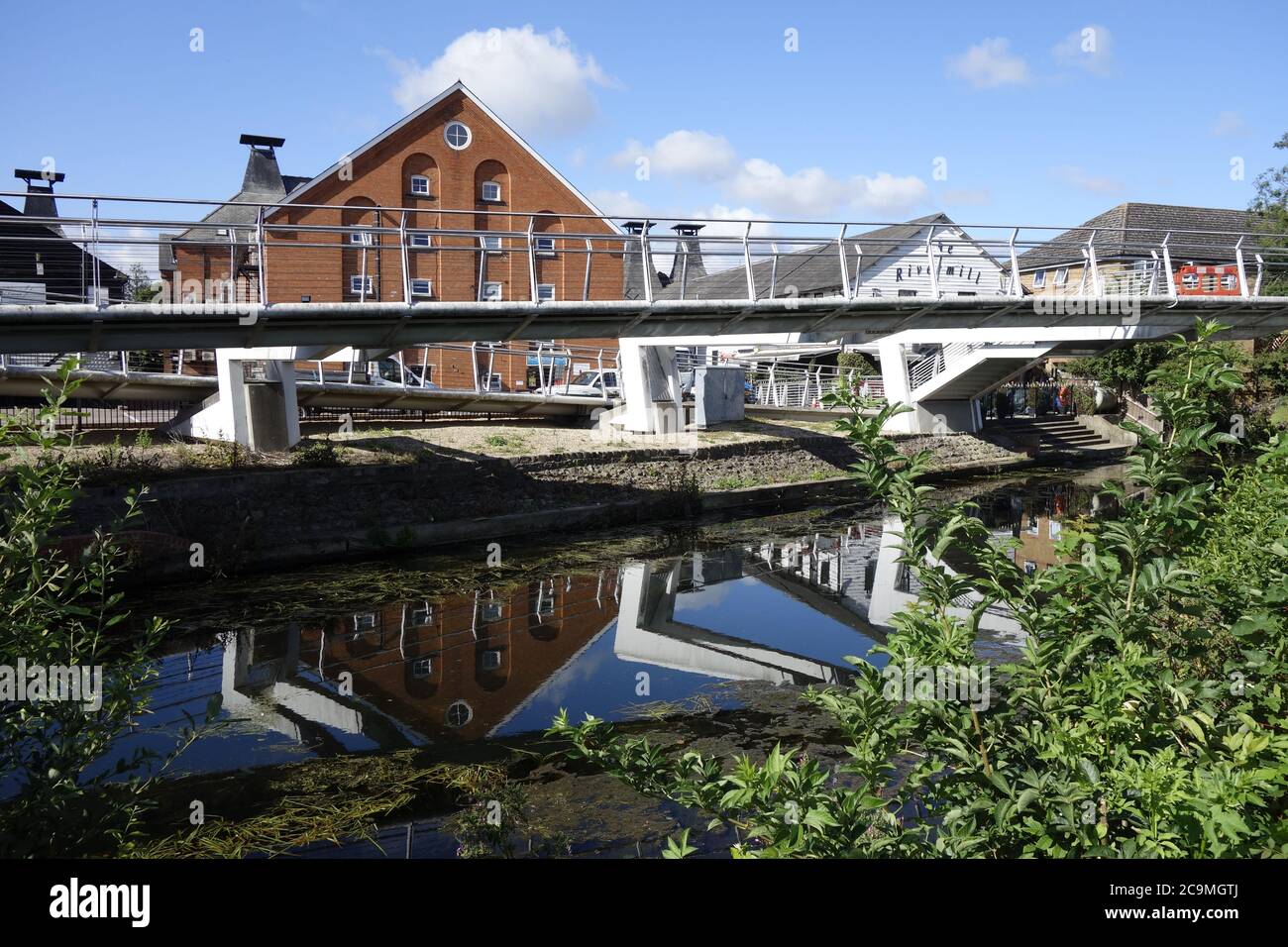 bishops stortford river stortford canal walk, navigation de stort, canal trust, pittoresque ville de marché hertfordshire angleterre grande-bretagne Banque D'Images