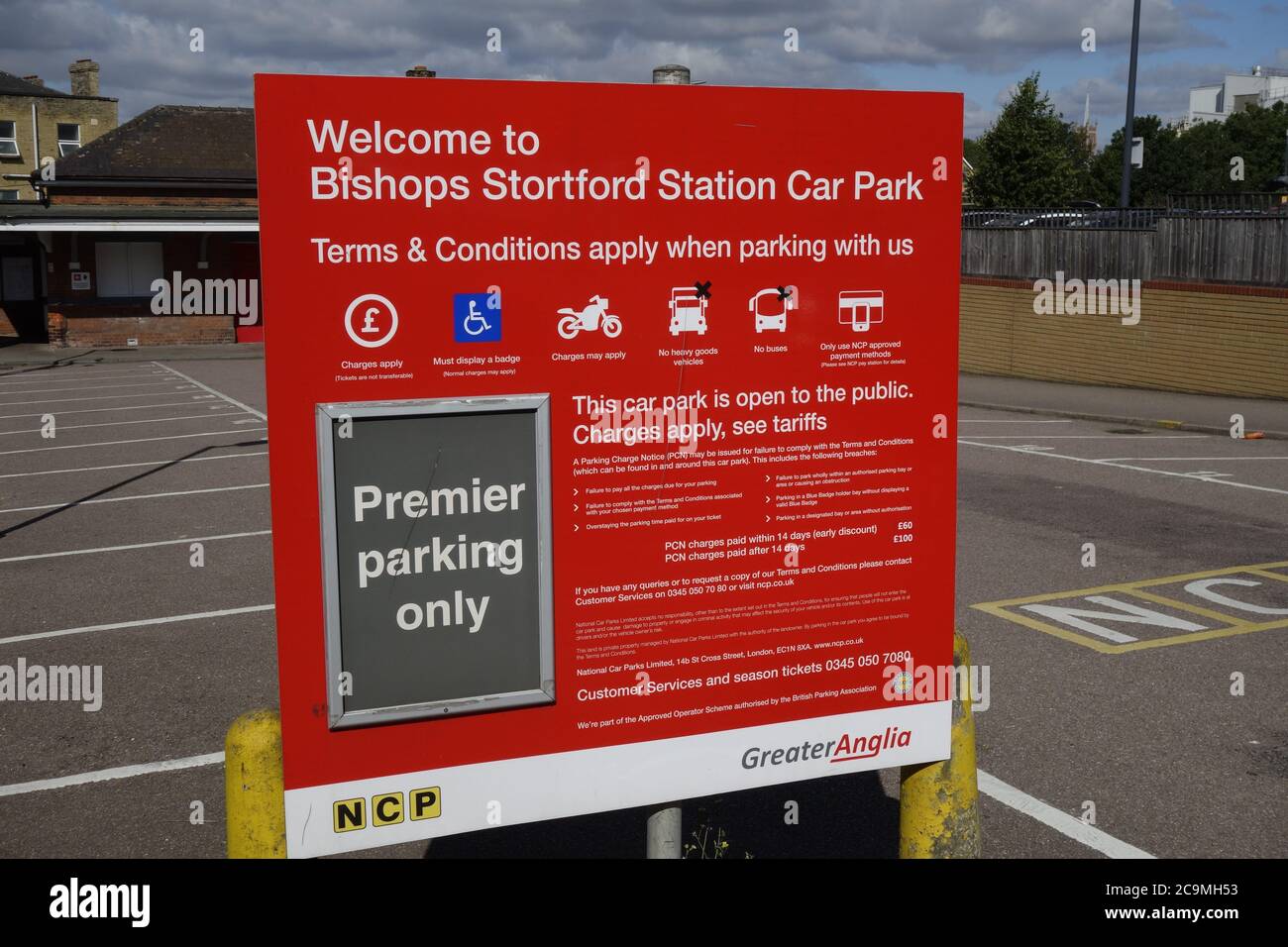 bishops stortford gare frais de parking, pittoresque ville de marché hertfordshire angleterre royaume-uni grande-bretagne Banque D'Images