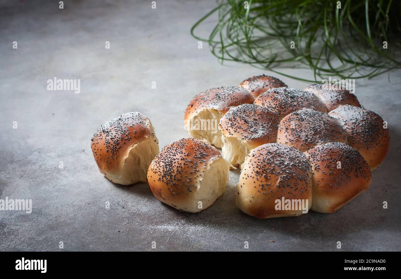 Pain au challah maison, sélection. Pain traditionnel Banque D'Images