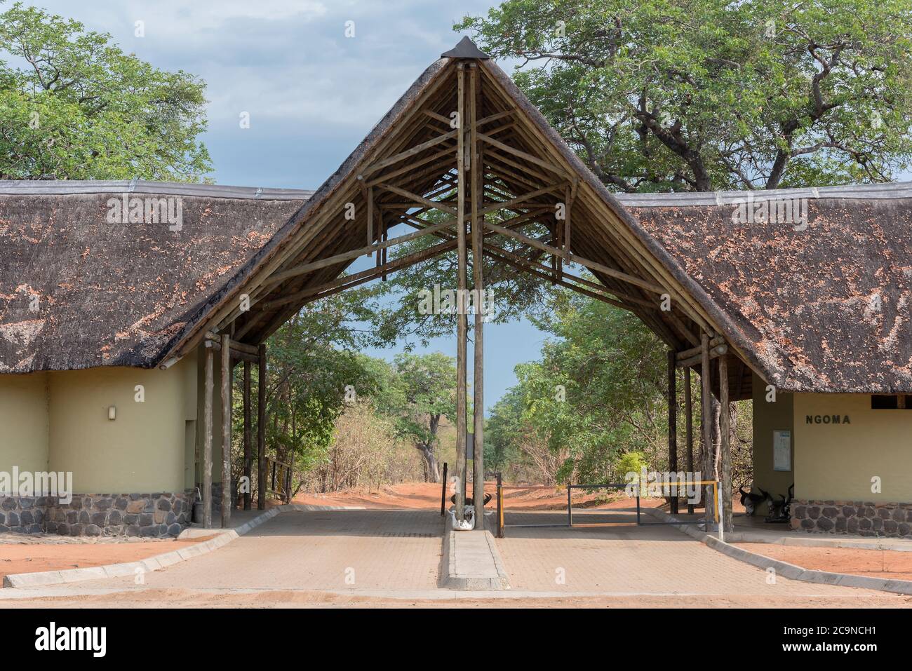 La porte de Ngoma du parc national de Chobe, Botswana, Afrique Banque D'Images