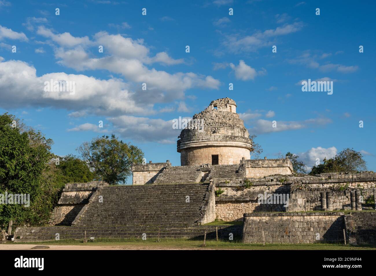 Le Caracol ou l'Observatoire dans les ruines de la grande ville maya de Chichen Itza, Yucatan, Mexique. Banque D'Images