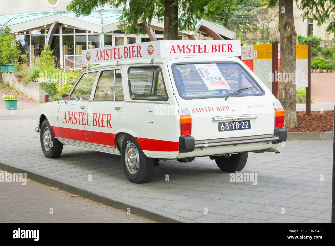 Peugeot Amstel Beer Wagon Banque D'Images