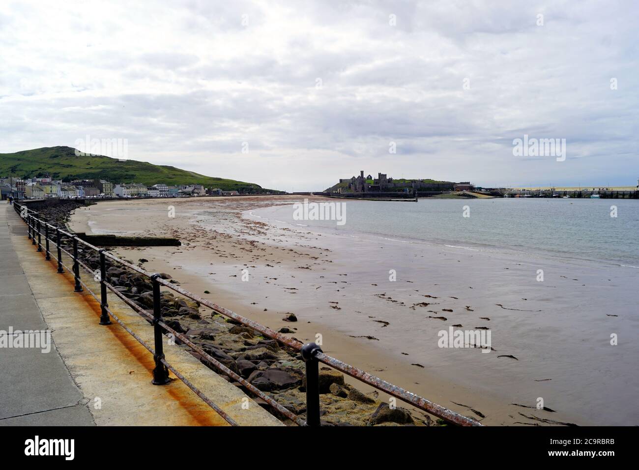 Peel Bay et Castle Isle of Man Banque D'Images