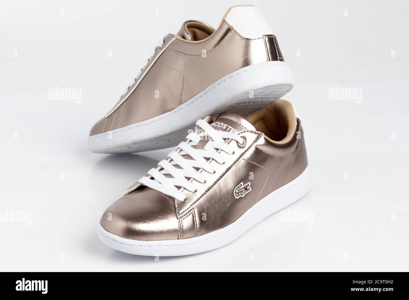 Chaussure lacoste clearance doré