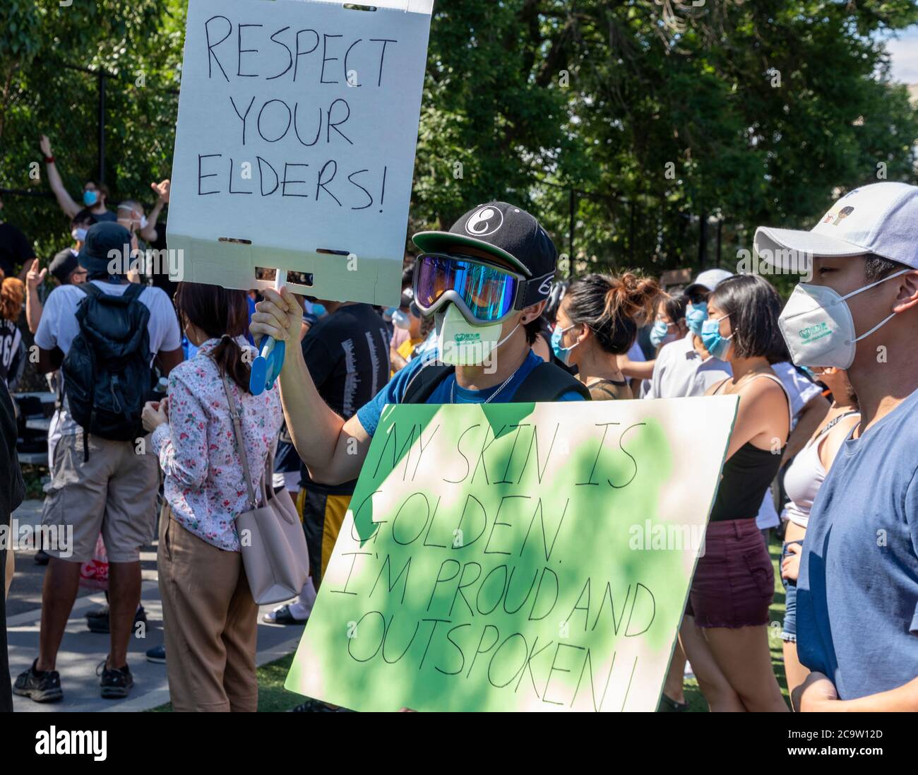 Brooklyn, NY, USA - 1 août 2020: Ils ne peuvent pas nous brûler tous - rassemblement d'unité contre le crime de haine et le racisme après qu'une femme asiatique de 89 ans a été victime o Banque D'Images