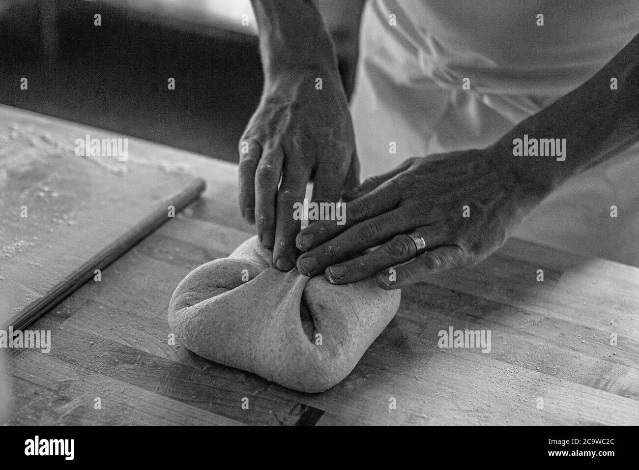 Préparation de pain au levain à Whistler, Colombie-Britannique, Canada, naturel, pain végétalien Banque D'Images