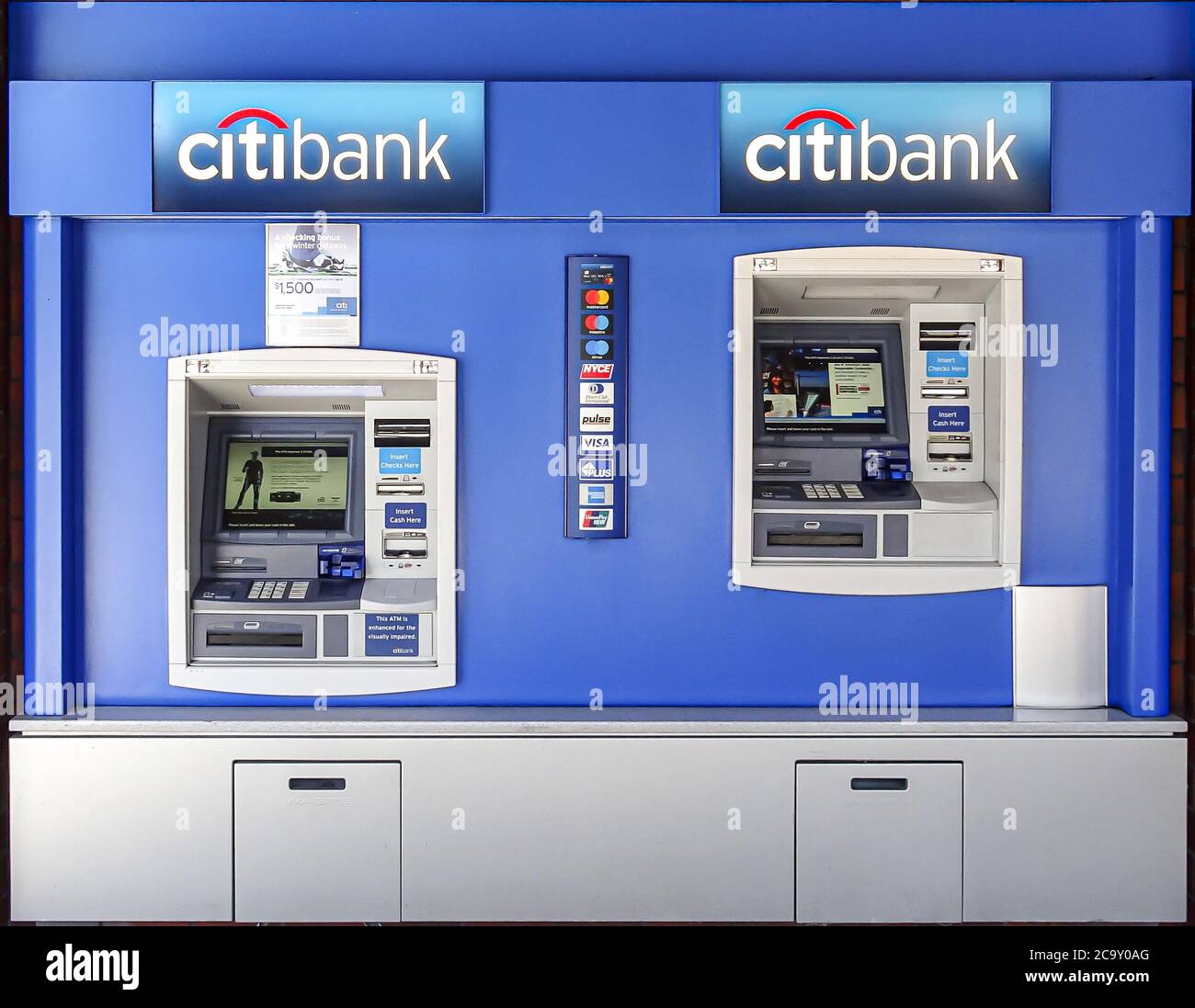 San Francisco, CA, États-Unis - 15 janvier 2020 : guichet automatique Citibank. Citibank est une division bancaire de la multinationale de services financiers Citigroup, f Banque D'Images