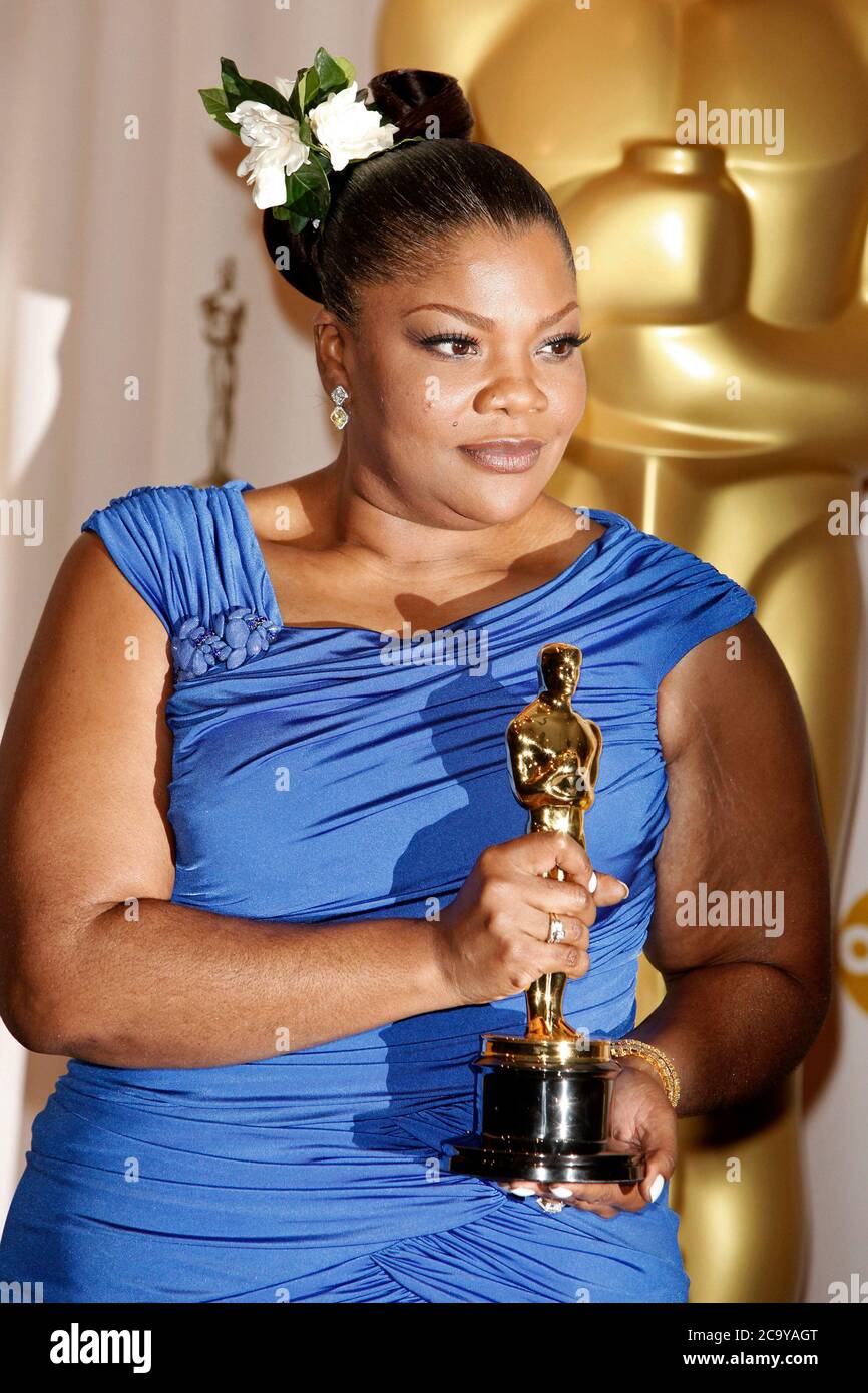 Los Angeles, États-Unis. 07e mars 2010. Mo'Nique avec l'Oscar de la meilleure actrice de soutien dans "Precious - Life is Precious" dans la salle de presse de la cérémonie annuelle des Oscars 2010/82e Academy Awards au Kodak Theatre. Los Angeles, le 7 mars 2010 | usage Worldwide Credit: dpa/Alay Live News Banque D'Images