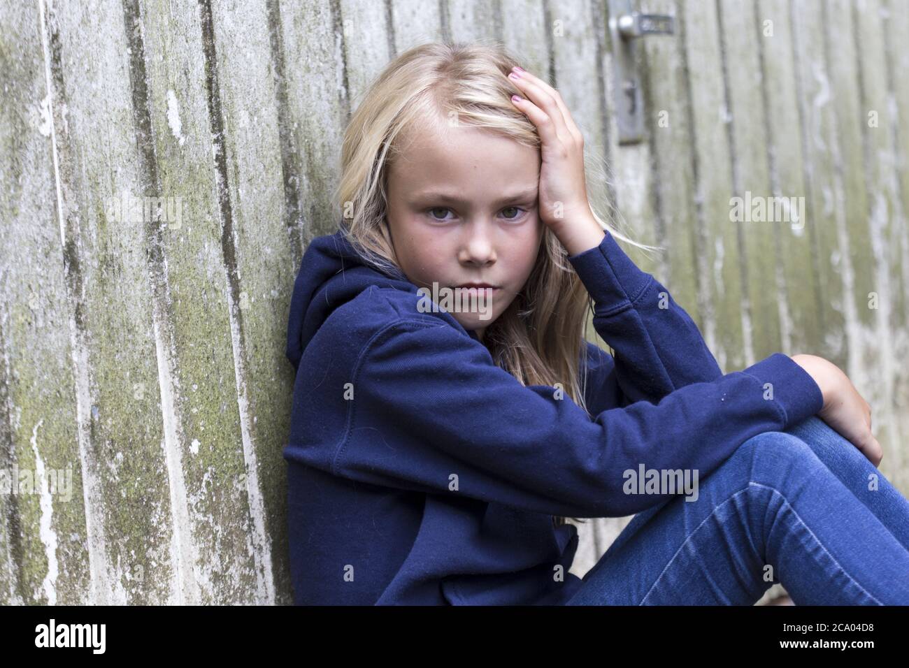 Fille (10) est en colère, Kiel, Schleswig-Holstein, Allemagne Banque D'Images