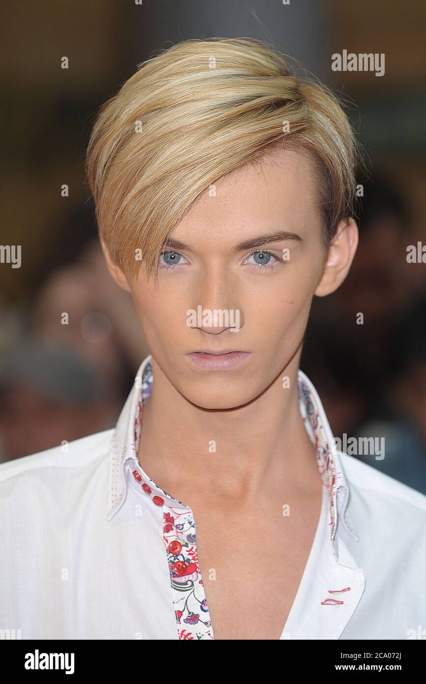 Harry Derbridge de la seule façon est Essex participe à la première mondiale de Larry Crowne, vue Westfield, Londres. 6 juin 2011 © Paul Treadway Banque D'Images