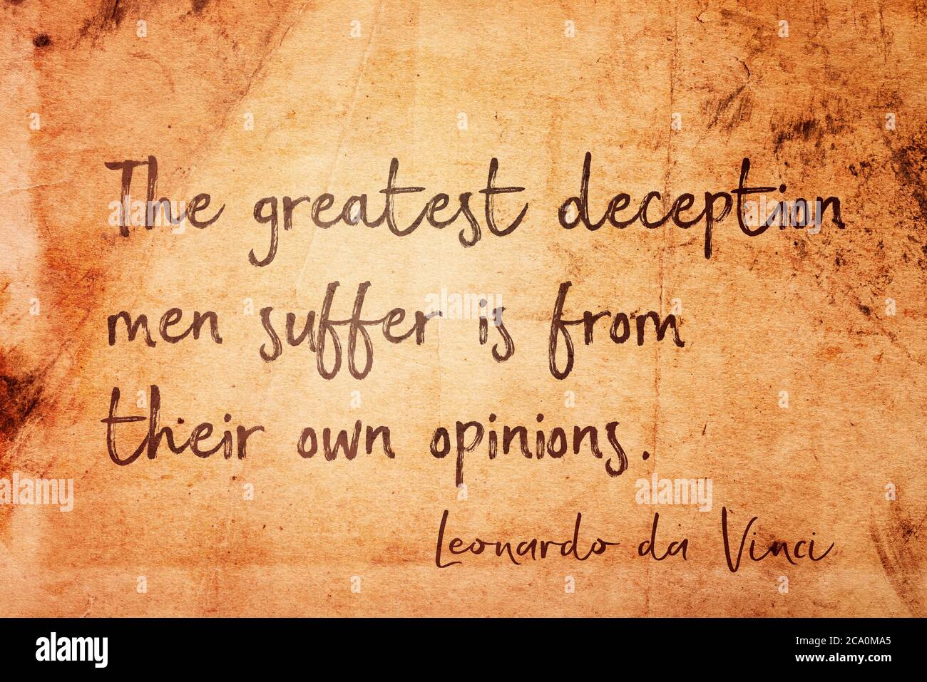 La Plus Grande Tromperie Que Souffrent Les Hommes Est De Leurs Propres Opinions L Artiste Italien Antique Leonardo Da Vinci Citation Imprimee Sur Papier De Grunge Vintage Photo Stock Alamy